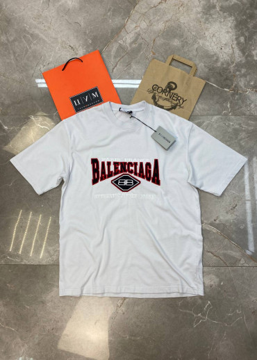 Футболка Balenciaga