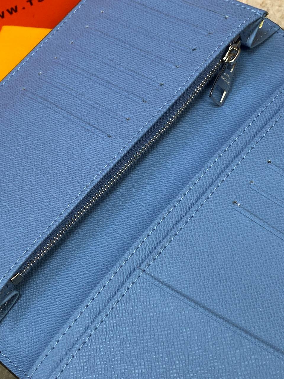 Кошелёк Louis Vuitton — фото 5