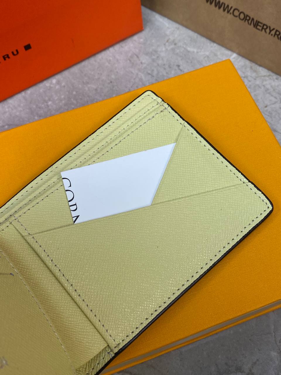 Кошелёк Louis Vuitton — фото 3