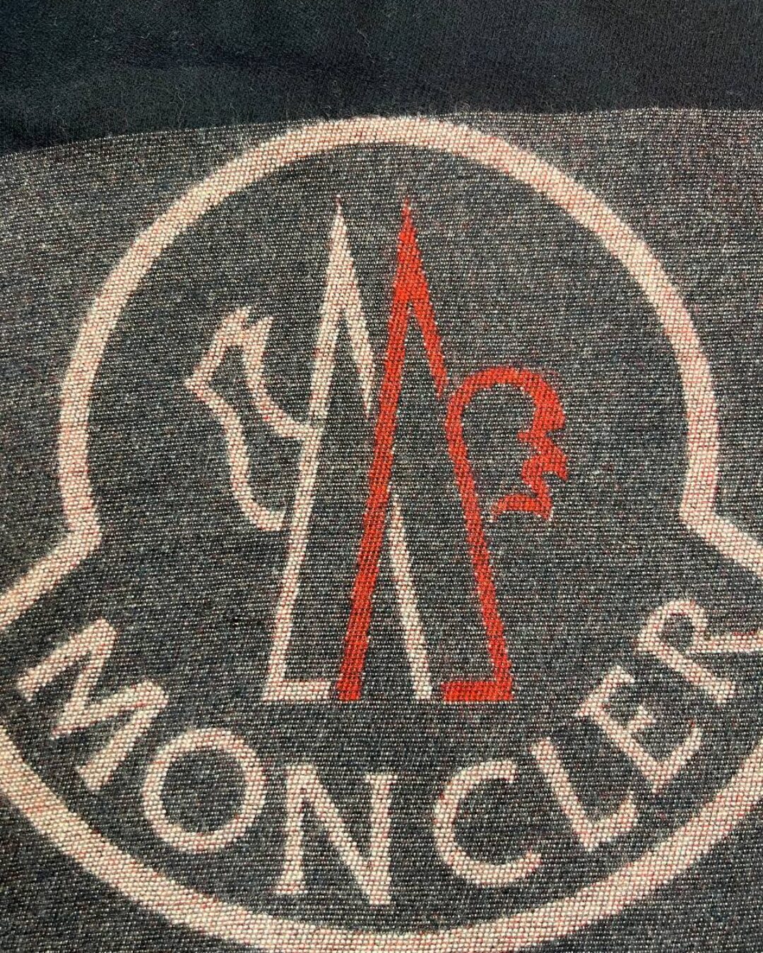 Шарф Moncler — изображение 3