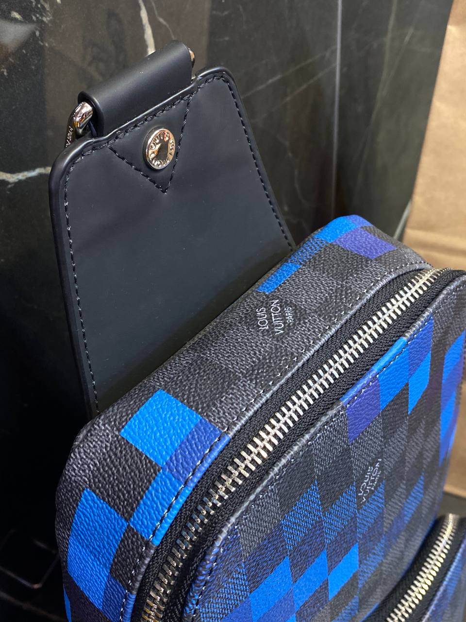 Сумка Louis Vuitton Avenue — фото 4