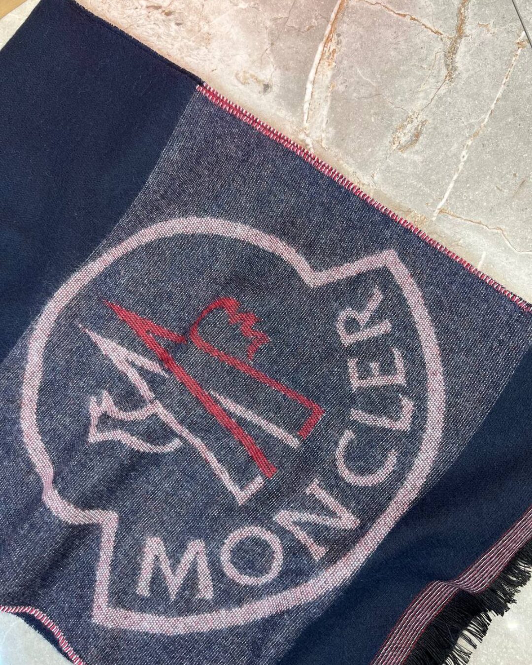 Шарф Moncler — изображение 2