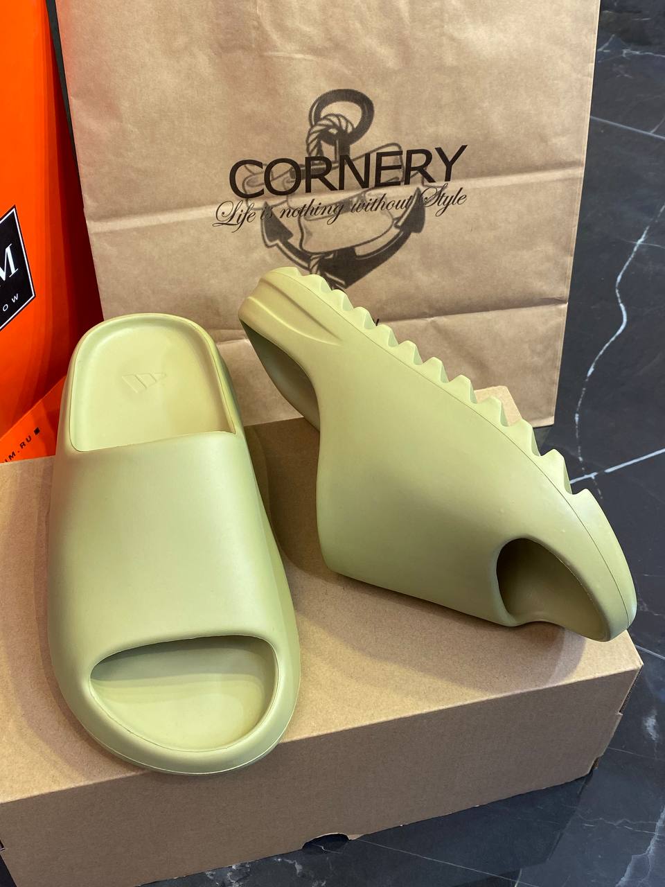 Yeezy Slide “Resin” (дисконт) — фото 5