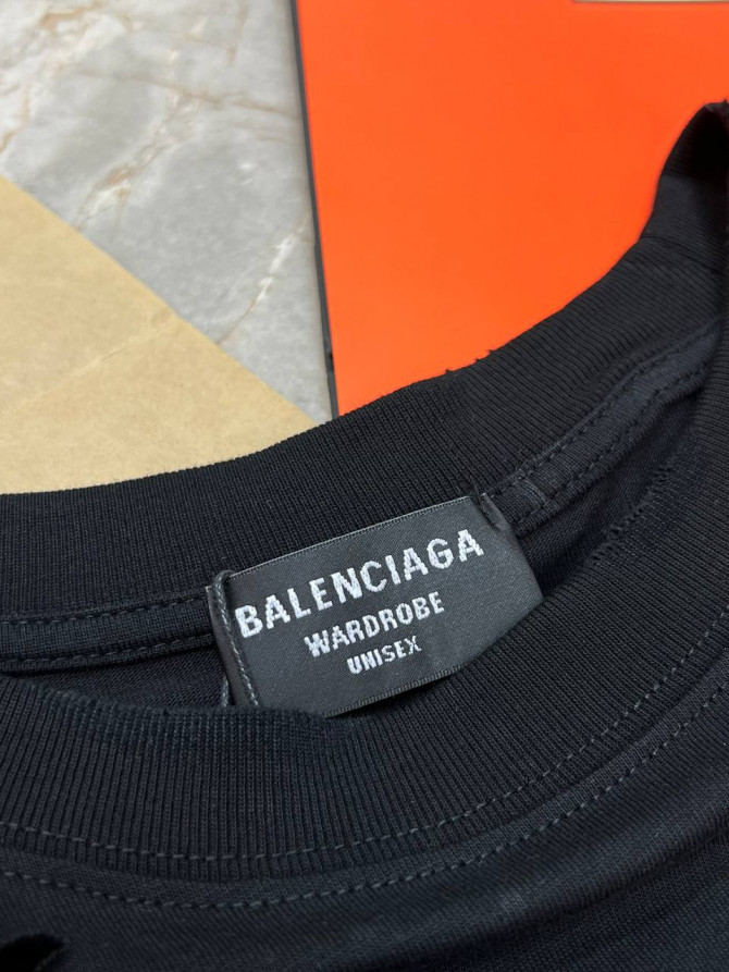 Футболка Balenciaga — изображение 8