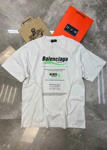 Футболка Balenciaga