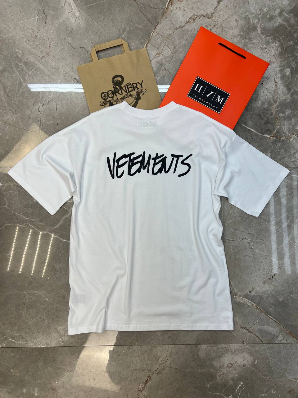 Футболка Vetements Italic Logo — фото 2