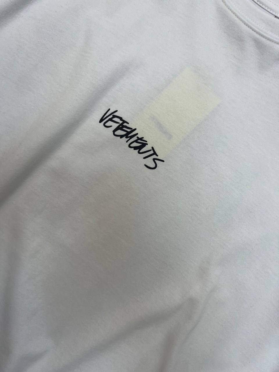 Футболка Vetements Italic Logo — фото 3