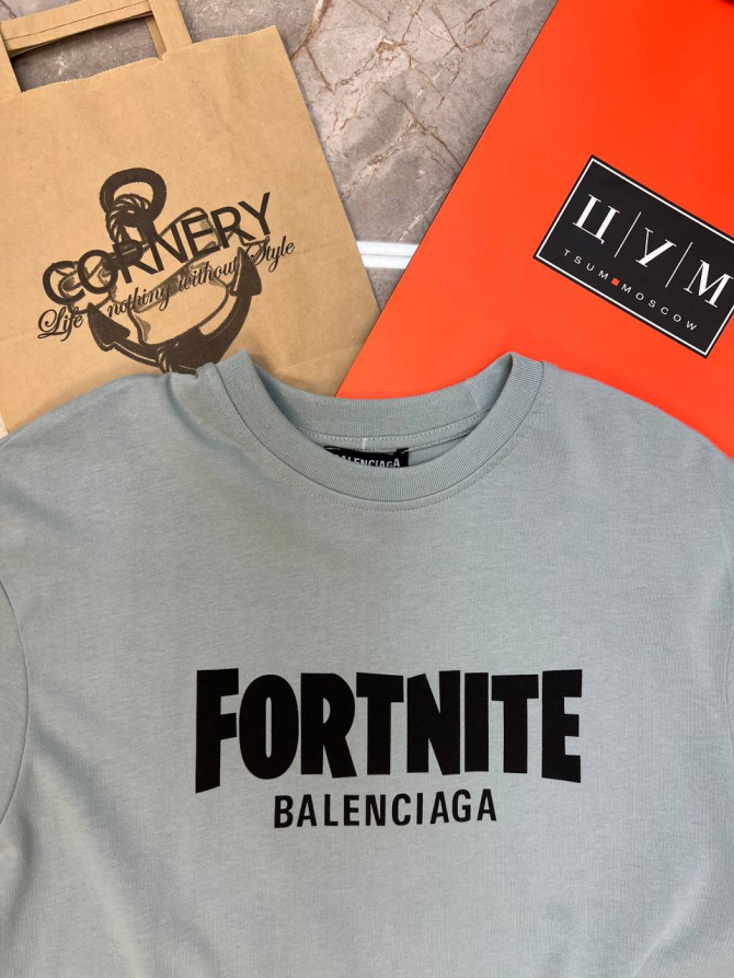 Футболка Balenciaga — изображение 5
