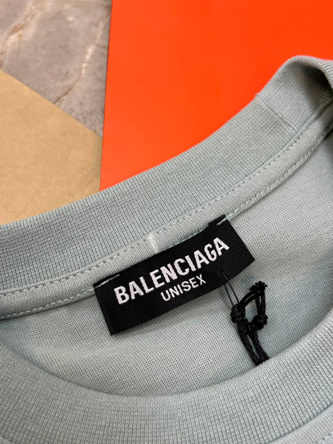Футболка Balenciaga — изображение 7