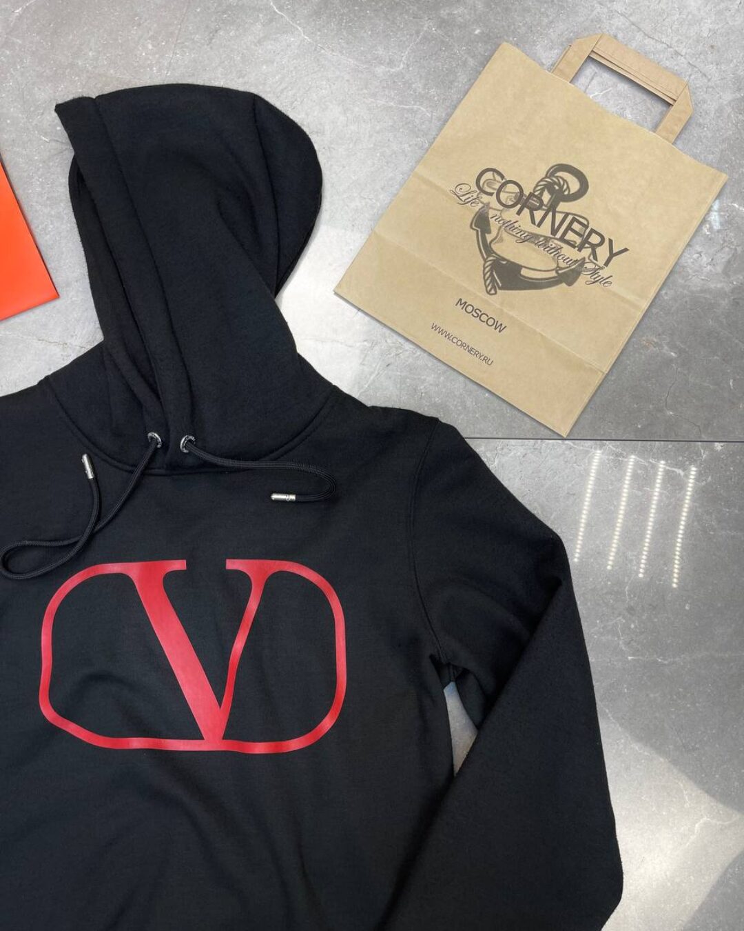 Худи Valentino — изображение 4