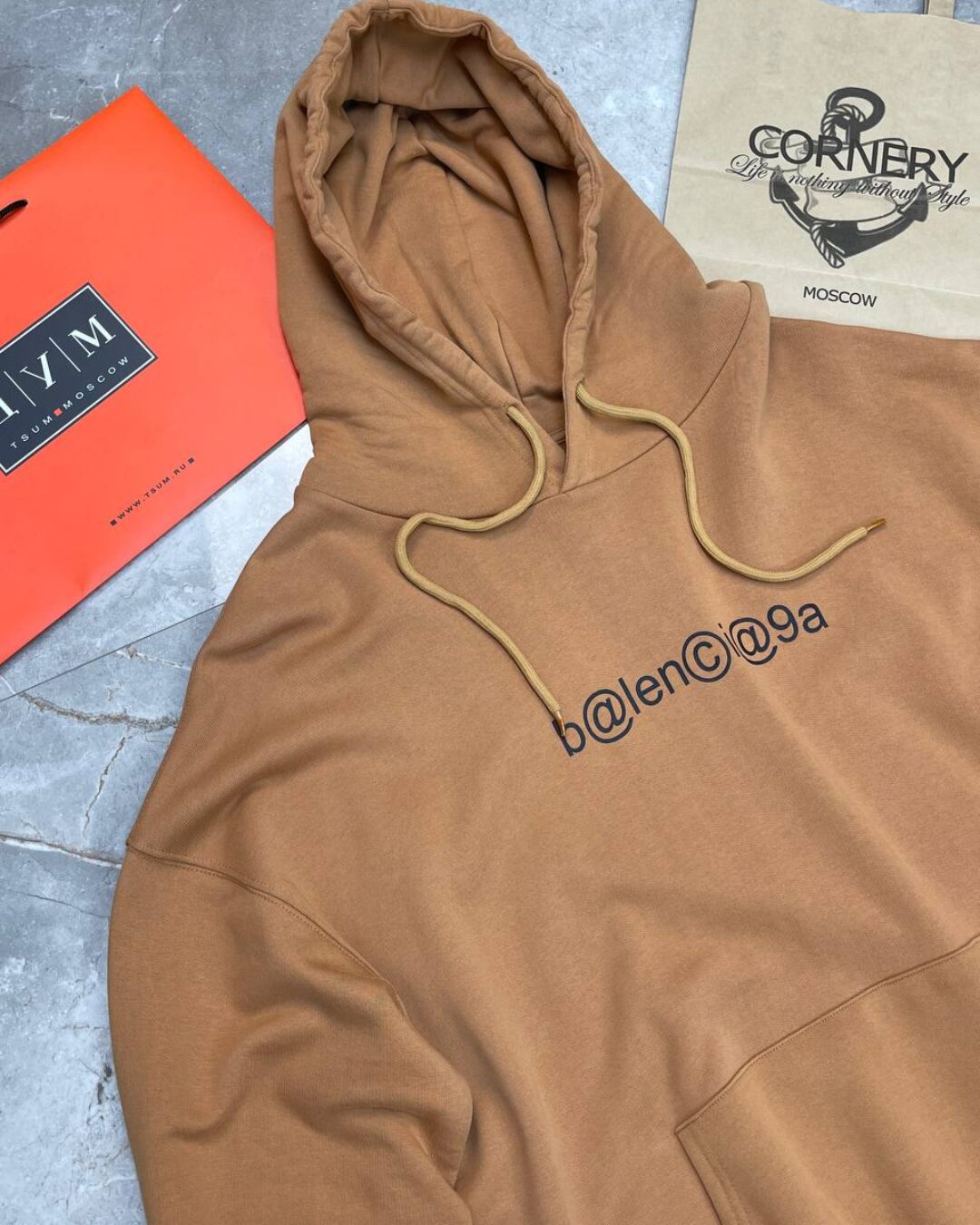 Худи Balenciaga — изображение 3