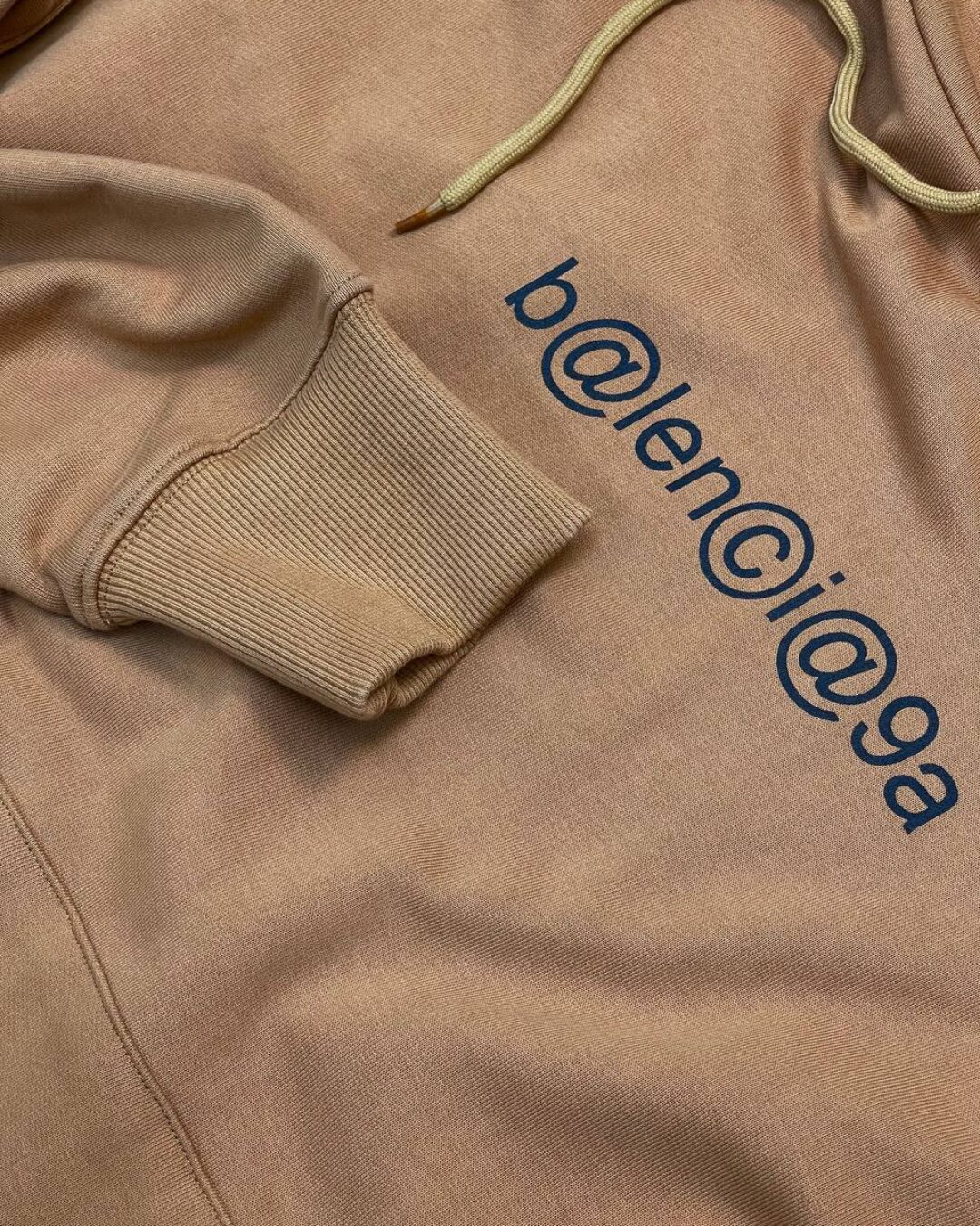 Худи Balenciaga — изображение 7