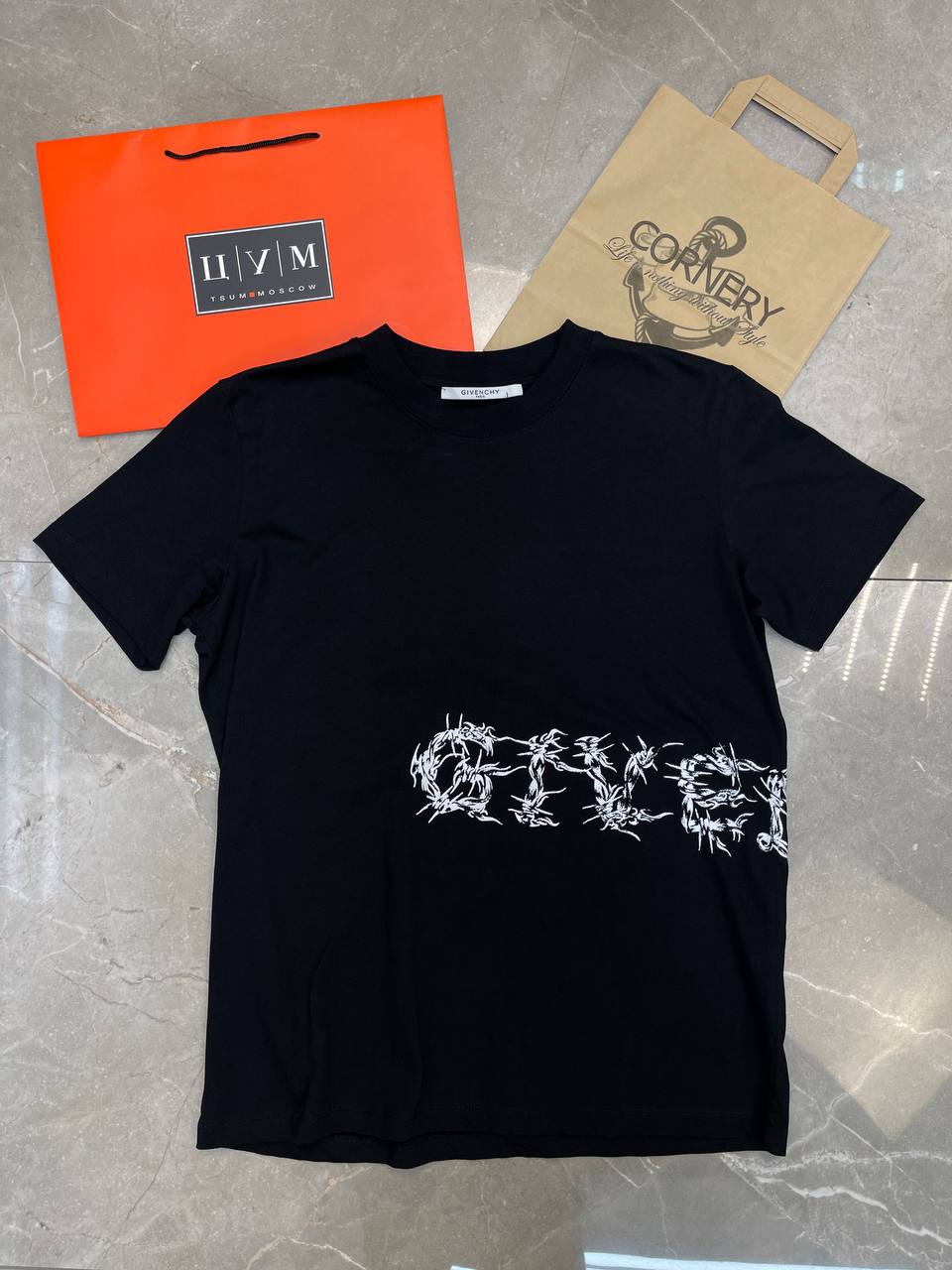 Футболка Givenchy