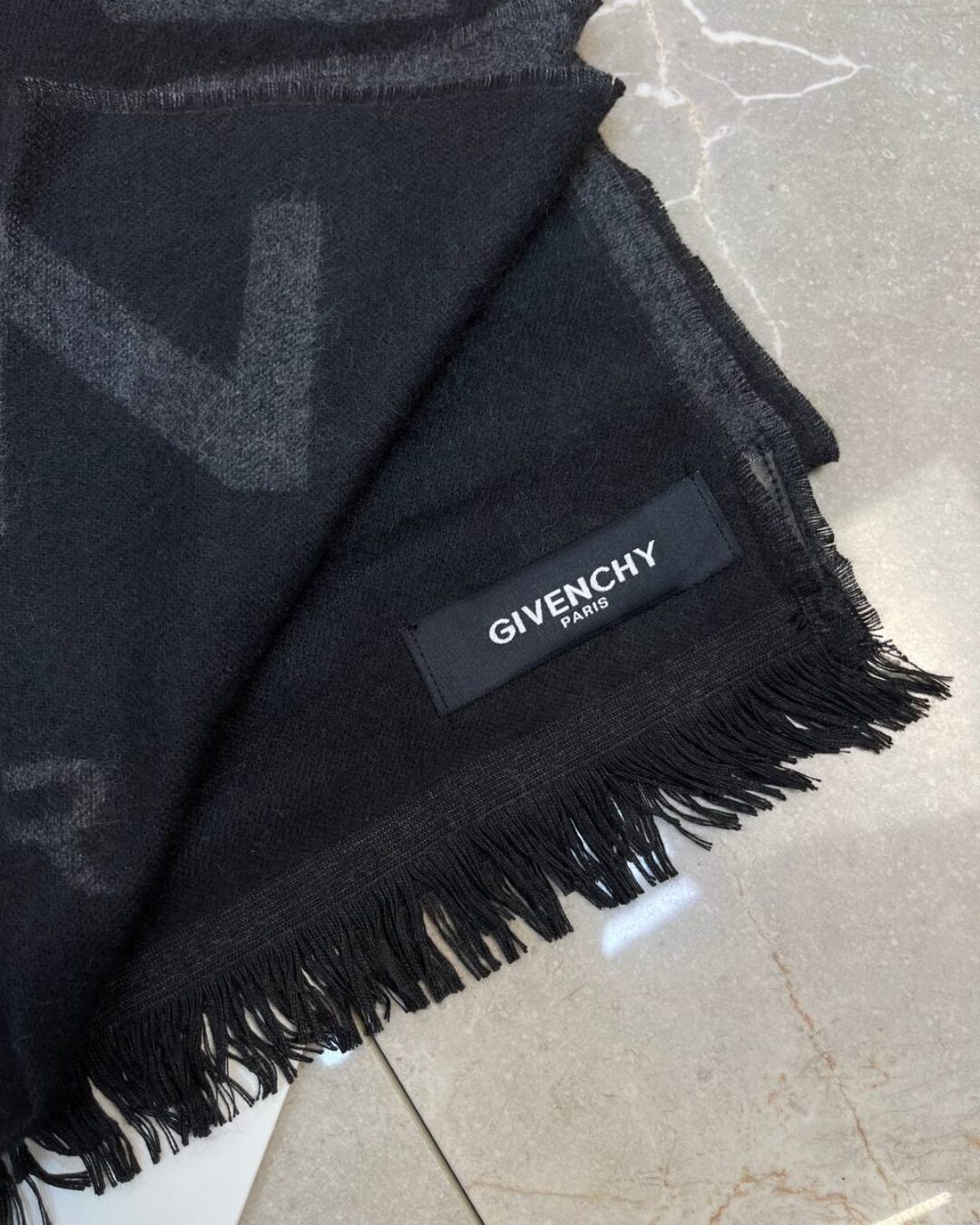Шарф Givenchy — изображение 3