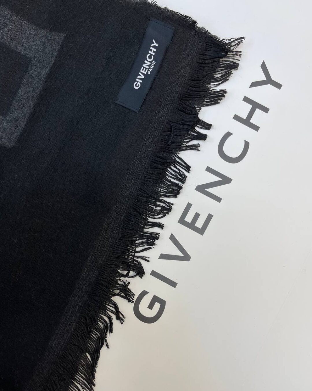 Шарф Givenchy — изображение 9