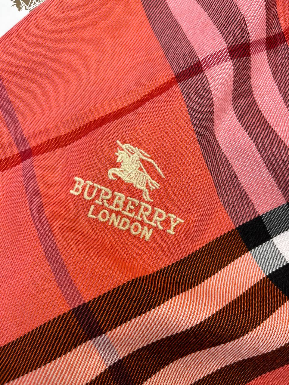 Шарф Burberry — фото 4