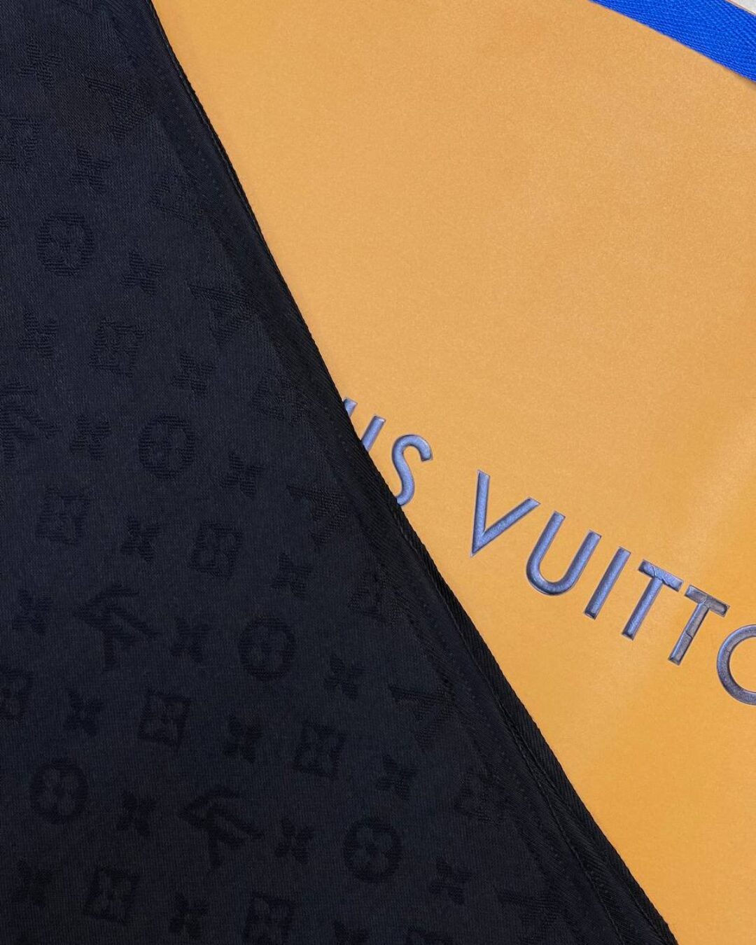 Шарф Louis Vuitton — изображение 8
