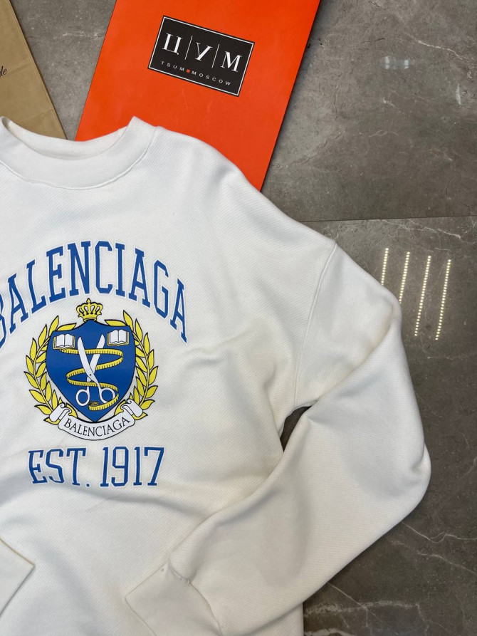 Кофта Balenciaga — изображение 5