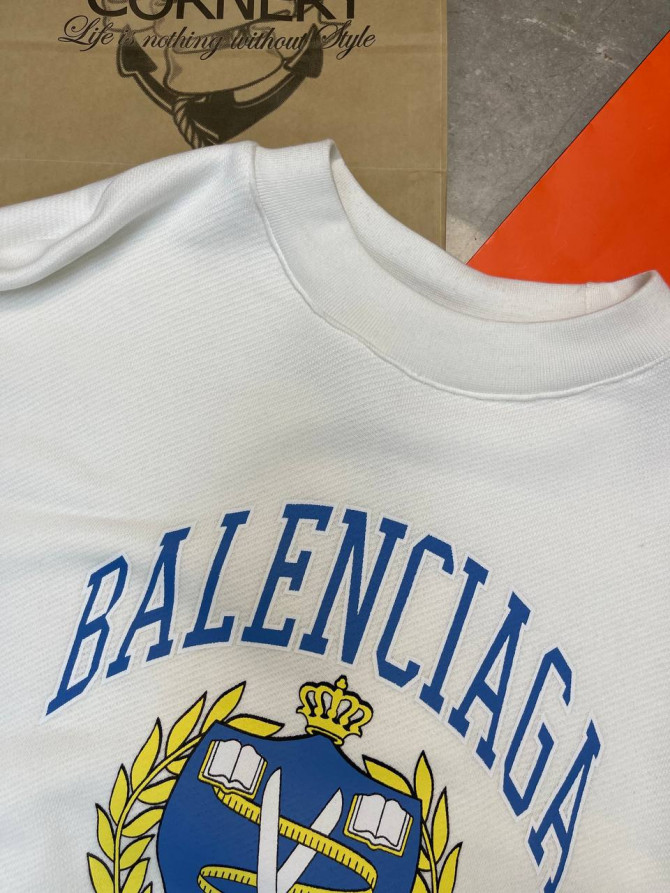 Кофта Balenciaga — изображение 6