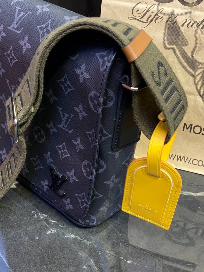 Сумка Louis Vuitton District PM — изображение 6