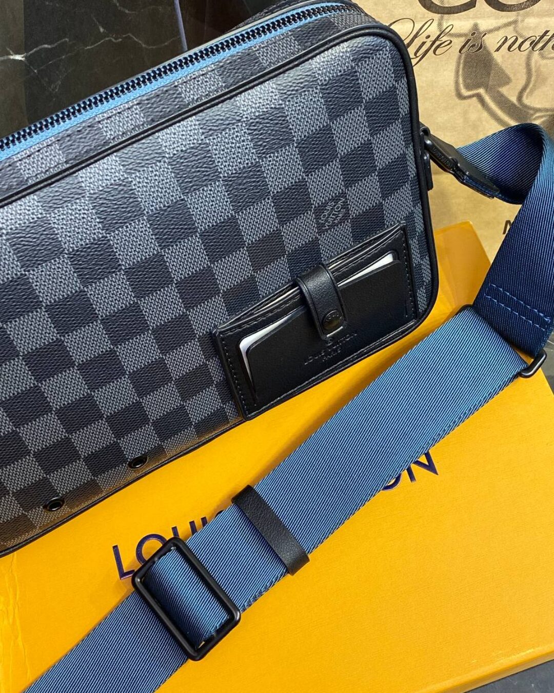Сумка Louis Vuitton Alpha Damier Graphite — изображение 4