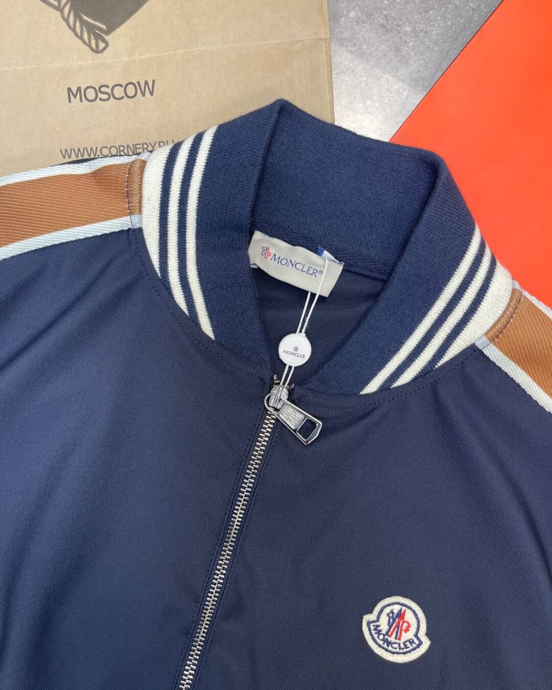 Бомбер Moncler — изображение 6