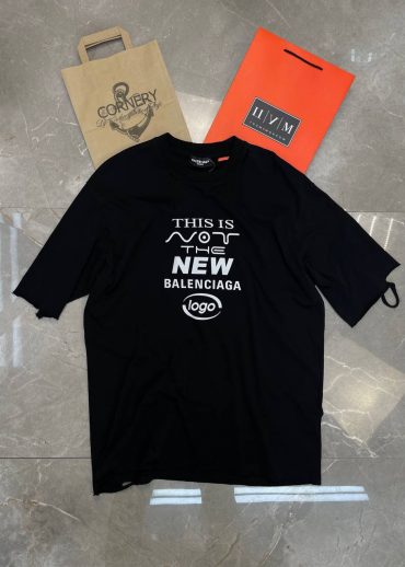 Футболка Balenciaga
