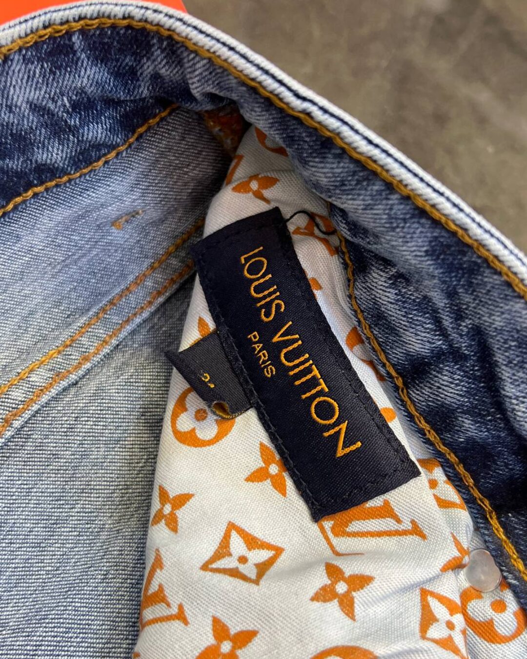 Джинсы Louis Vuitton — изображение 8