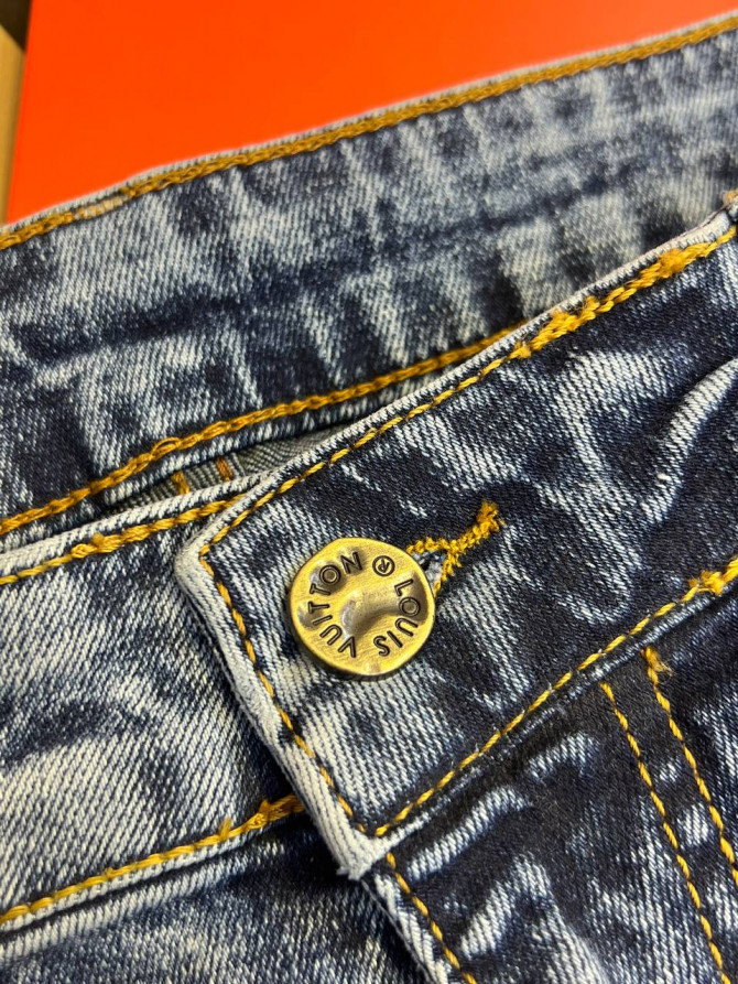 Джинсы Louis Vuitton — изображение 9