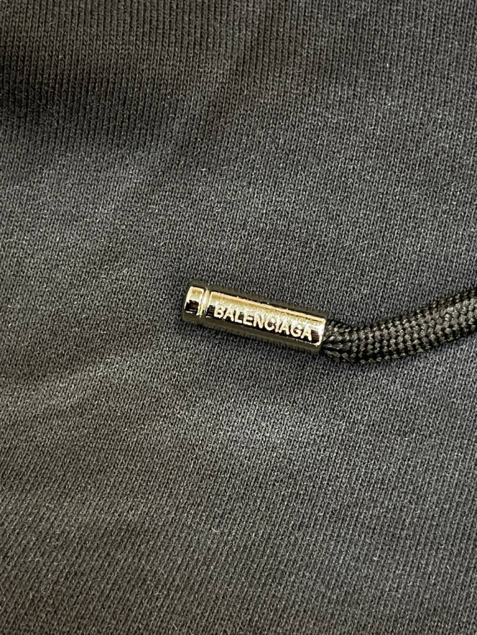 Худи Balenciaga — изображение 7