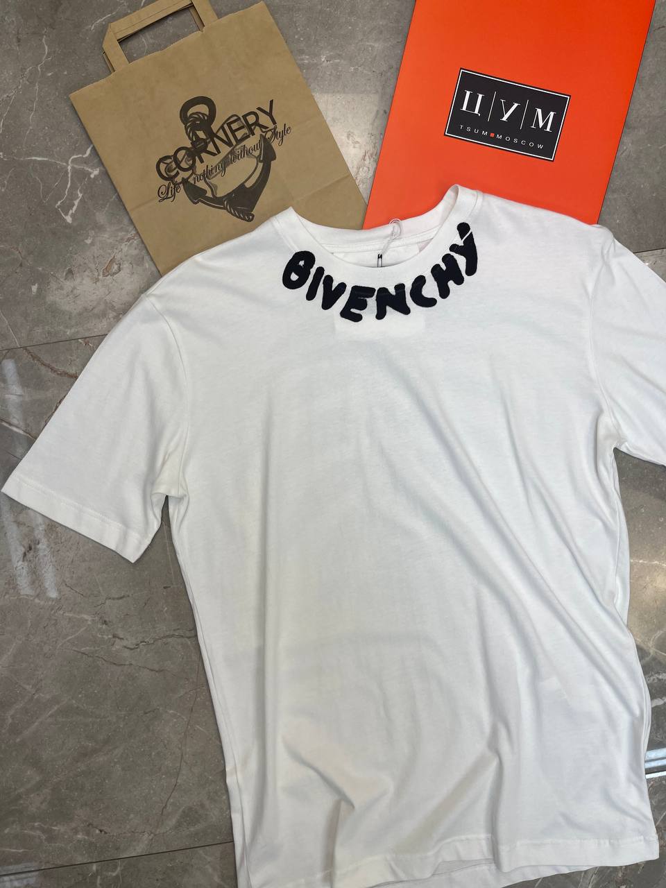 Футболка Givenchy — фото 3