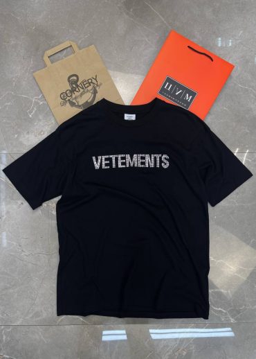Футболка Vetements