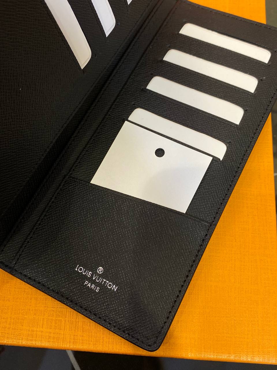 Кошелёк Louis Vuitton — фото 3