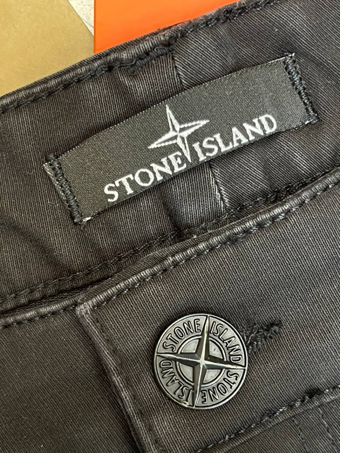 Джинсы Stone Island — изображение 3
