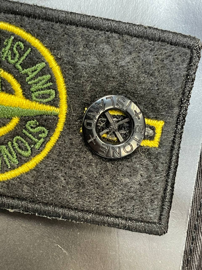 Джинсы Stone Island — изображение 9