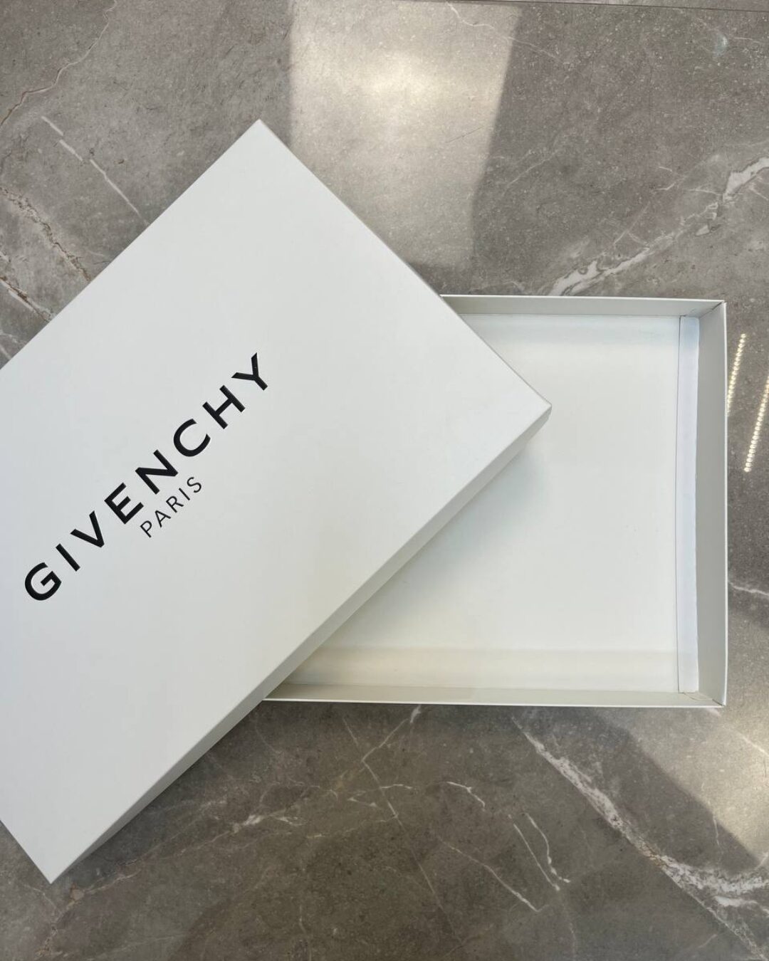 Коробка Givenchy — изображение 4