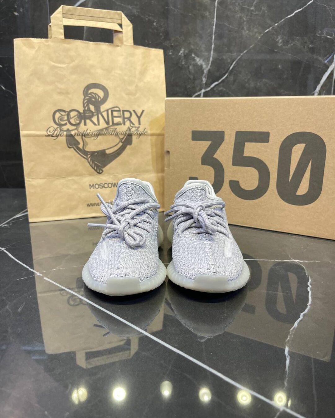 Yeezy 350 Tail Light Kids — изображение 2