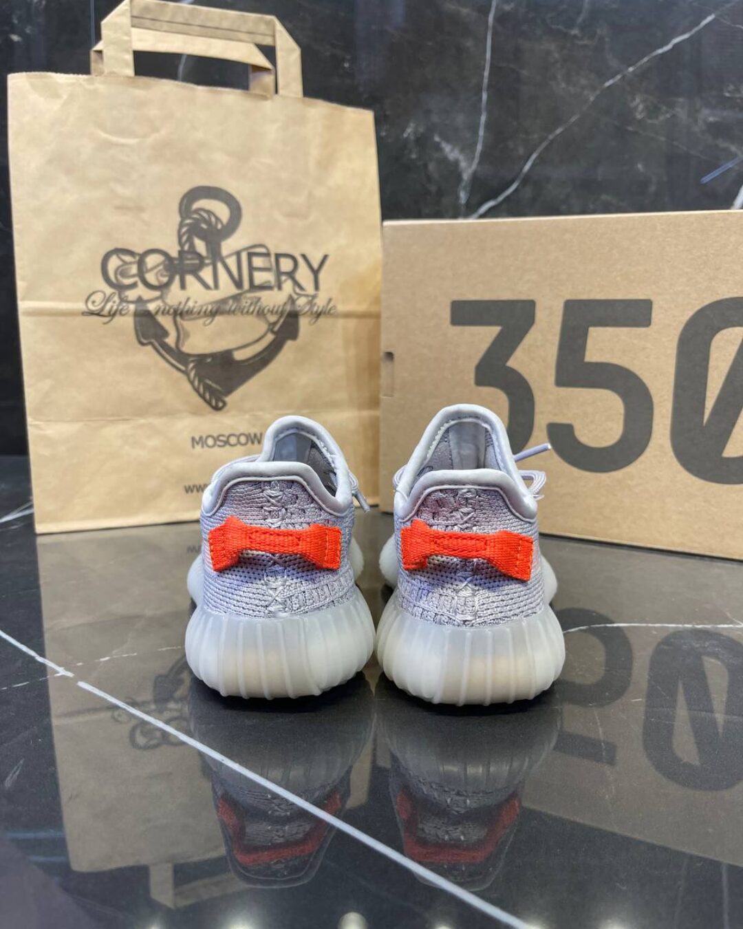 Yeezy 350 Tail Light Kids — изображение 5