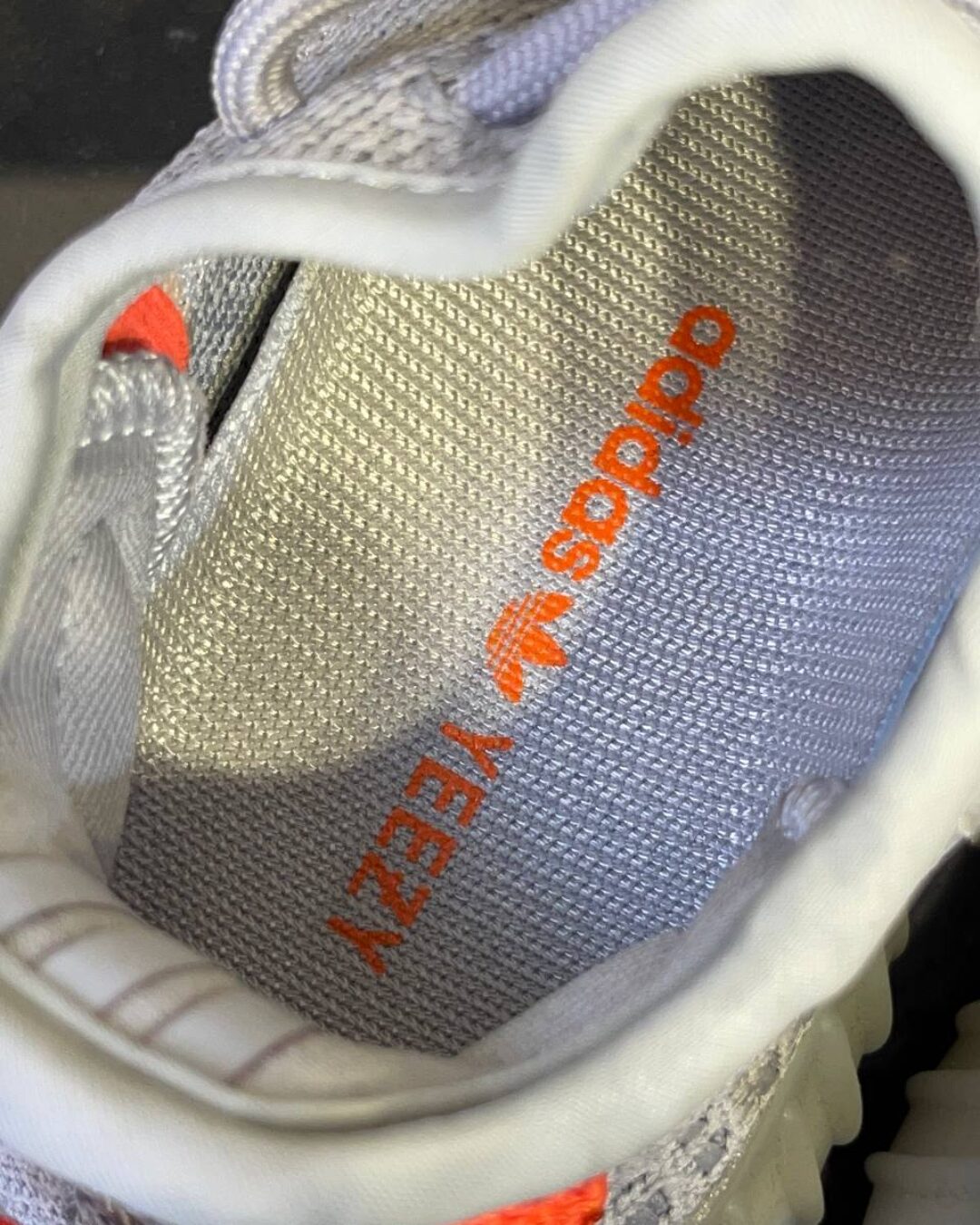 Yeezy 350 Tail Light Kids — изображение 7