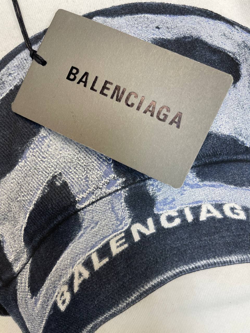 Футболка Balenciaga — фото 7