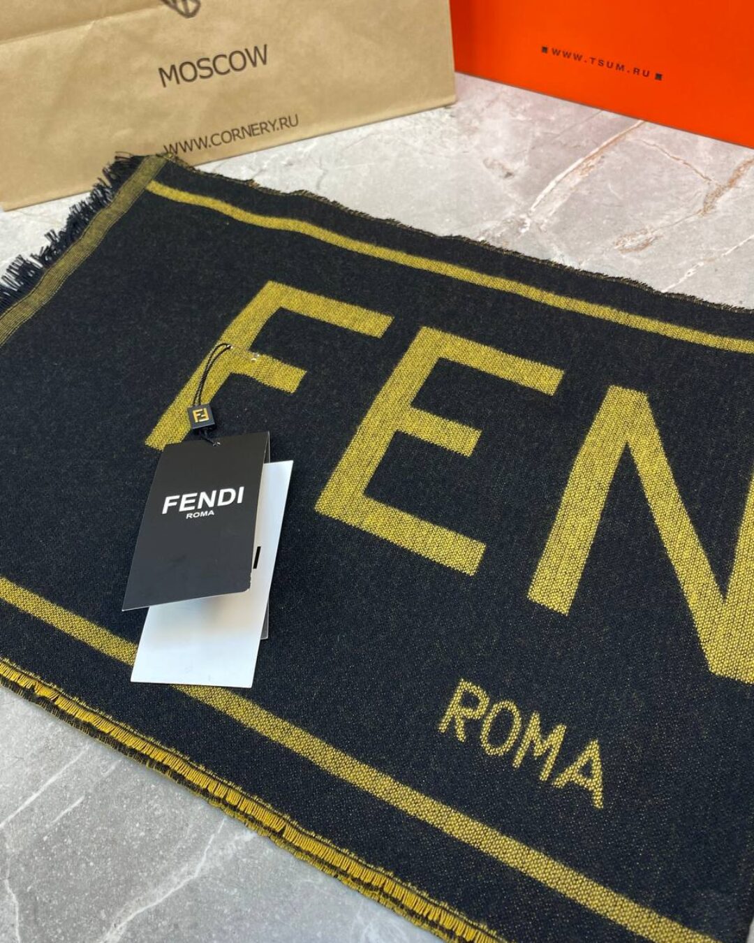 Шарф Fendi — изображение 8