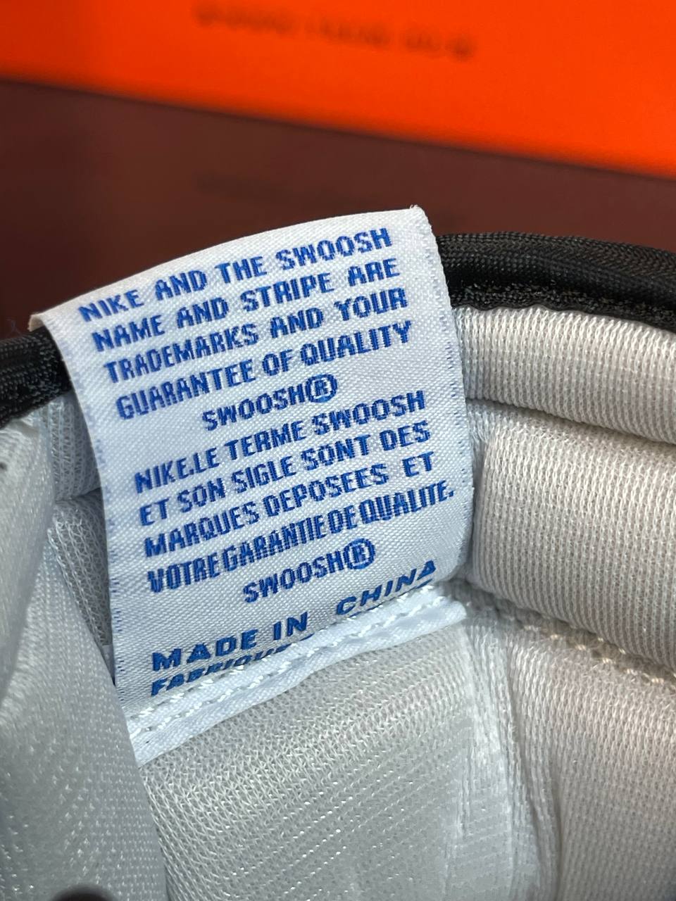 Кроссовки Fragment Design x Travis Scott x Air Jordan 1 Retro High — фото 8