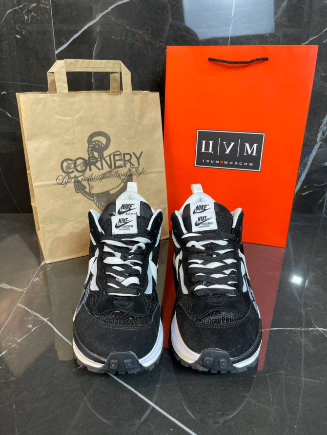 Кроссовки Nike x Sakai VaporWaffle Black — изображение 2