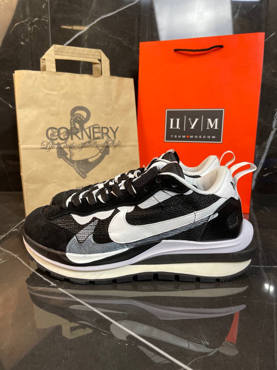 Кроссовки Nike x Sakai VaporWaffle Black (дисконт) — фото 4