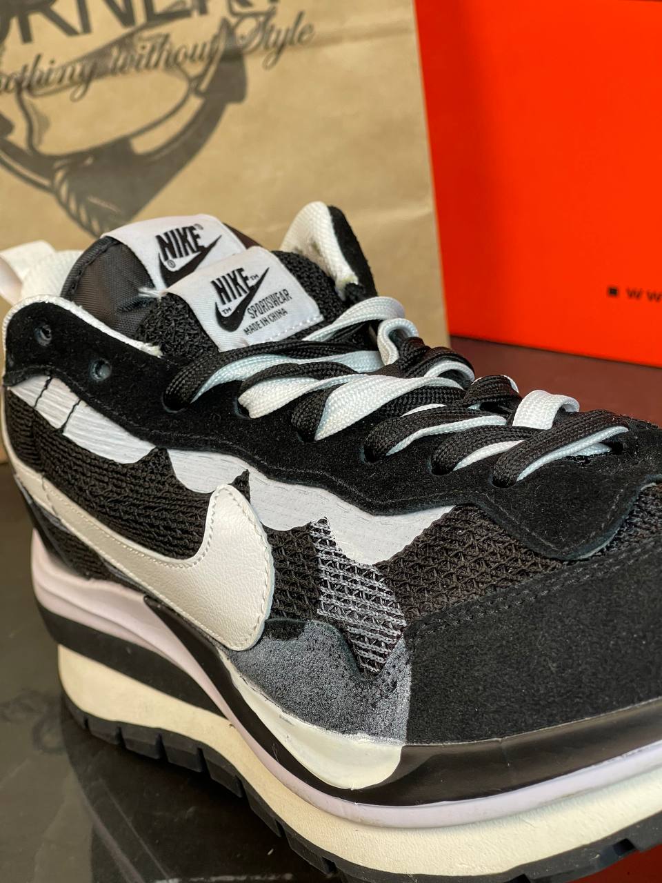 Кроссовки Nike x Sakai VaporWaffle Black (дисконт) — фото 6