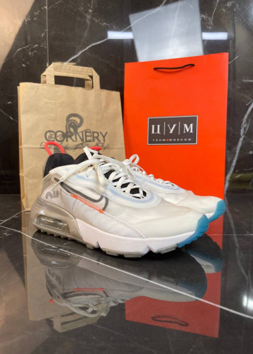 Кроссовки Nike