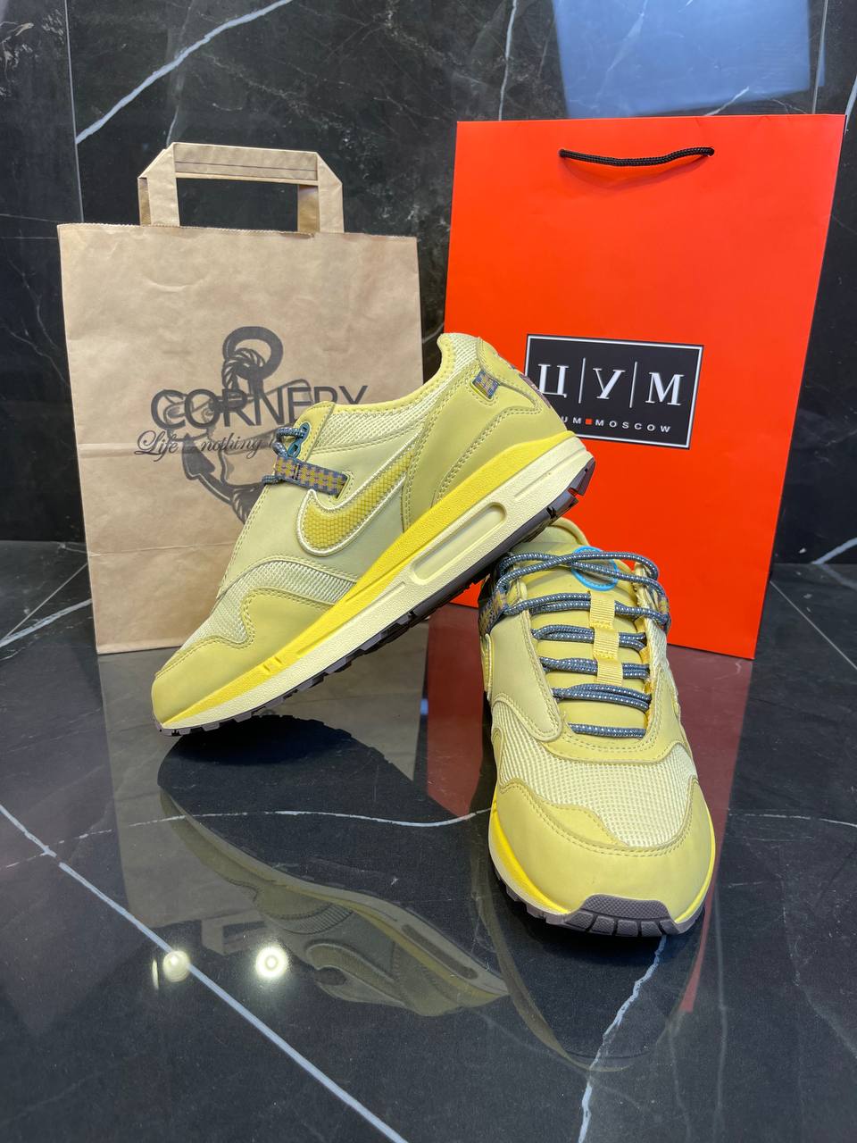 Кроссовки Nike Air Max 1 x Travis Scott Saturn Gold — фото 3