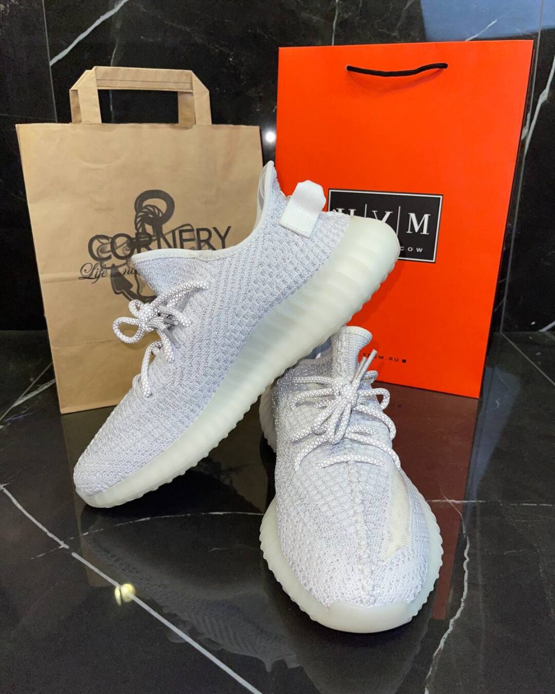 Yeezy 350 V2 Static Reflective — изображение 4