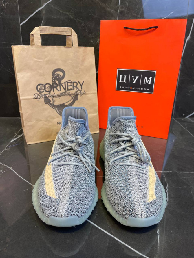 Yeezy 350 V2 Ash Blue — изображение 2