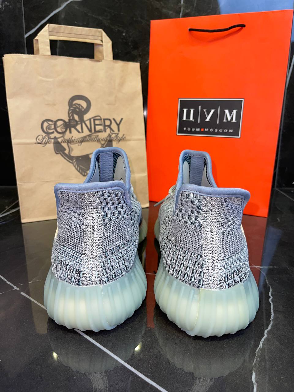 Yeezy 350 V2 Ash Blue — фото 3